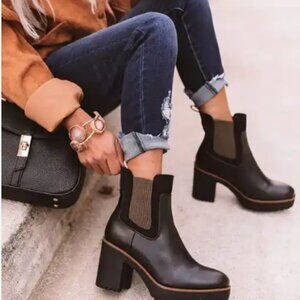 CHINESE LAUNDRY Good Day Chelsea Black & Army Green Ankle Boots Size 7.5